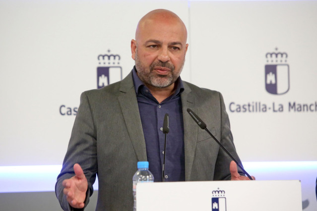 26M.- García Molina no valora el ultimátum de Javier Mateo pero apela a la unidad de la izquierda: 