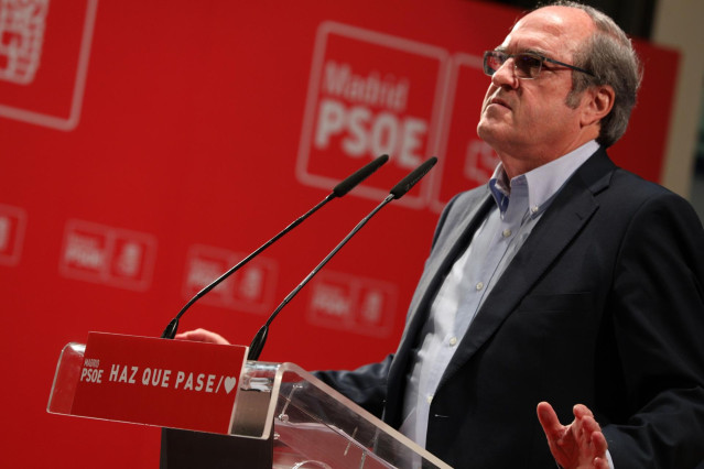Carmen Calvo, Cristina Narbona, y los candidatos socialistas en Madrid, participan en el acto de arranque de la campaña