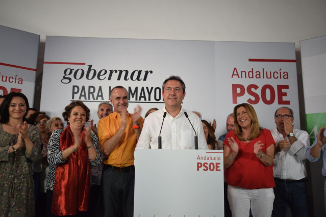 Juan Espadas en la noche electoral.