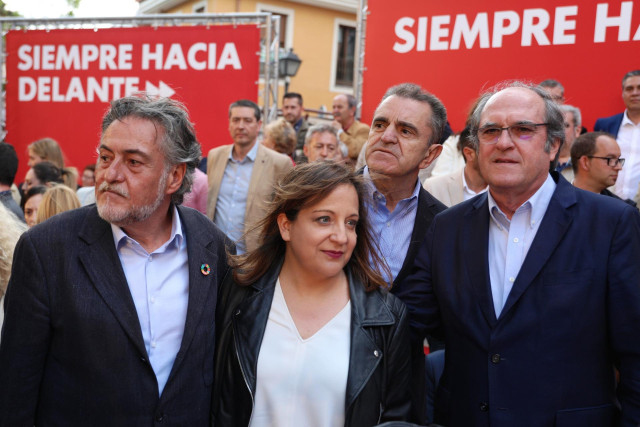 Inicio de la campaña del PSOE para las elecciones del 26-M en la Plaza Don Antonio de Andrés en Madrid