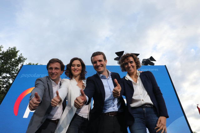 Acto de inicio de campaña del Partido Popular para el 26-M en el Templo de Debod en Madrid