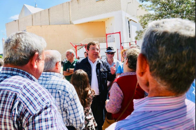 26M.- Vara Dice Que Encuestas Como El CIS 