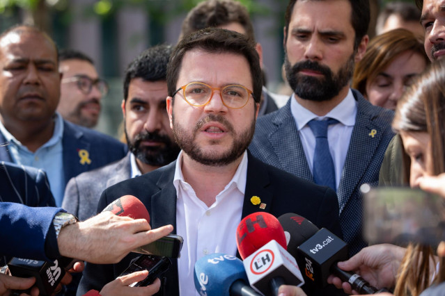 ERC se concentra ante la Ciutat de la Justícia por la comparecencia de los procesados por el 1-O en el Juzgado de Instrucción 13 de Barcelona