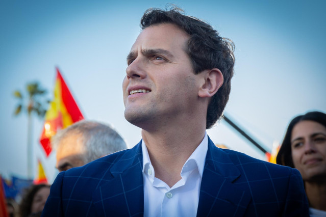 VÍDEO: 28A.- Rivera anima a los españoles a 