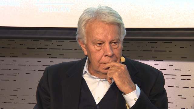 El expresidente del Gobierno, Felipe González, presenta la platafroma de cocreación 'para la revolución de las pequeñas cosas' de la Fundación Felipe González