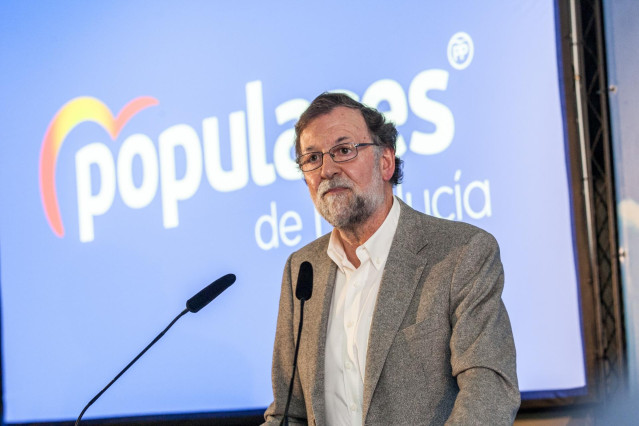 Mariano Rajoy participa en un mitin en La Nucia (Alicante) junto a la presidenta