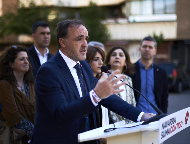 26M.- Esparza Plantea Bajar Impuestos Para 