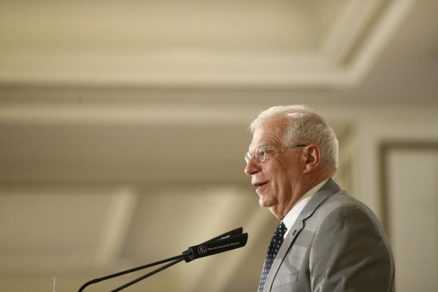 Josep Borrell participa en un desayuno informativo de la tribuna Fórum Europa, dentro del ciclo Elecciones 2019