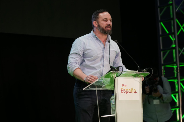 28A.- Abascal espera ya los primeros datos del escrutinio en el hotel donde la cúpula de Vox seguirá el recuento