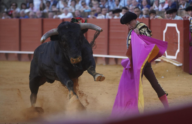 Corrida de abono de la Feria de Abril con toros de Miura para Castella, Chacón y Pepe Moral. En la Real Maestranza