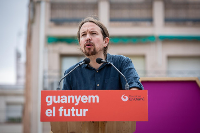 Acto de campaña de Comú Podem en la Plaza Ángel Pestanya en Barcelona