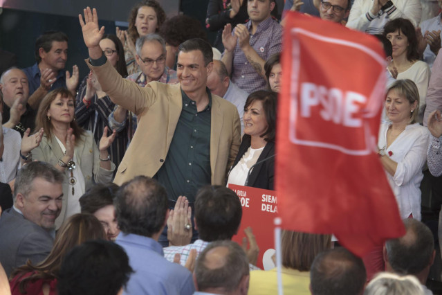 Pedro Sánchez en un acto del PSOE en Logroño