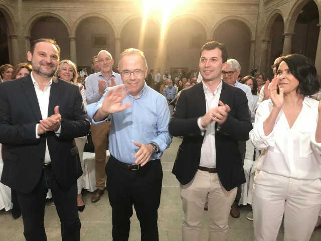 Ábalos Acusa A 