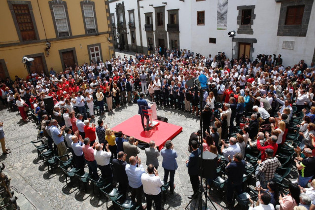 26M.- Sánchez Acusa A CC De Usar El 
