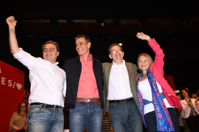 Acto del PSOE celebrado en Avenida Doctor Gadea en Alicante