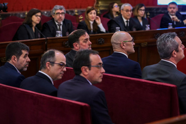 28A.- La Junta Electoral prohíbe a TV3 y Catalunya Ràdio decir 'presos políticos' y 'exilio'