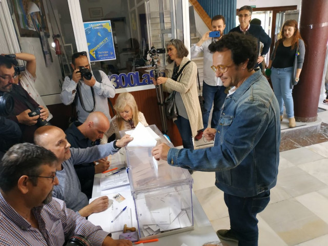 Cádiz.-26M.- 'Kichi' rozaría la mayoría absoluta doblando al PP según una encuesta de Dataestudios