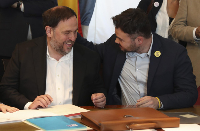 Los parlamentarios presos por el 'procés' se acreditan en el Congreso y el Senado bajo supervisión policial