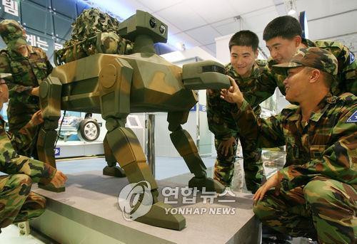 u200bCorea del Sur desarrollaru00e1 robots militares similares a insectos, aves y serpientes