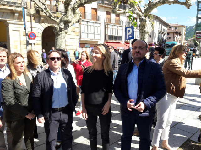 Cayetana Álvarez de Toledo, en Etxarri-Aranatz