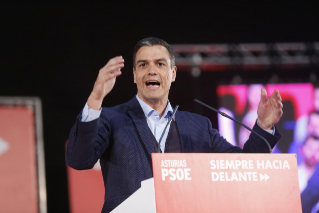 Mítin electoral de Pedro Sánchez en Gijón
