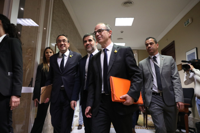 Los parlamentarios presos por el 'procés' se acreditan en el Congreso y el Senado bajo supervisión policial