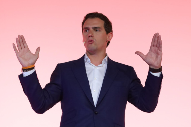 Acto de campaña de Ciudadanos en Cine Cervantes en Zaragoza