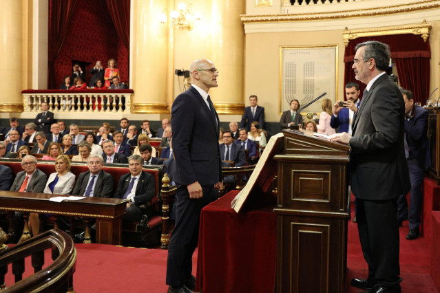 Romeva abandona el Senado con gritos de 