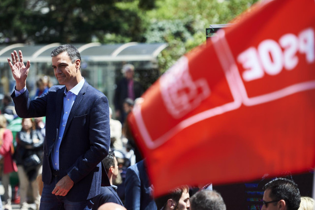 Sánchez avisa a la oposición de que el Congreso no es un ring de boxeo y señala
