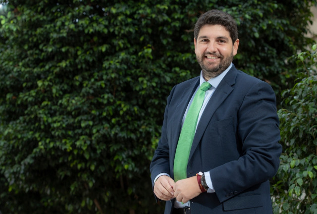 26M.- López Miras: 