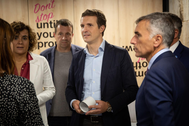 Pablo Casado, Dolors Montserrat Y Josep Bou Visitan El Hub Tecnológico Pier01 Te