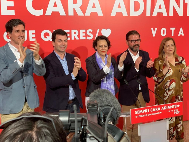 26M.- Valerio reivindica en Ferrol el papel de los ayuntamientos y compromete el apoyo del gobierno al candidato de PSOE