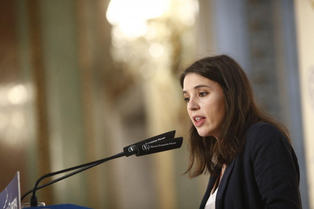 La cabeza de lista de Unidas Podemos Cambiar Europa al Parlamento europeo, María Eugenia Rodríguez Palop, protagonista de un desayuno informativo