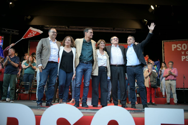 26M.- Gabilondo Y Hernández Cerrarán La Campaña En El Parque Pinar Del Rey De Hortaleza Arropados Por Sánchez