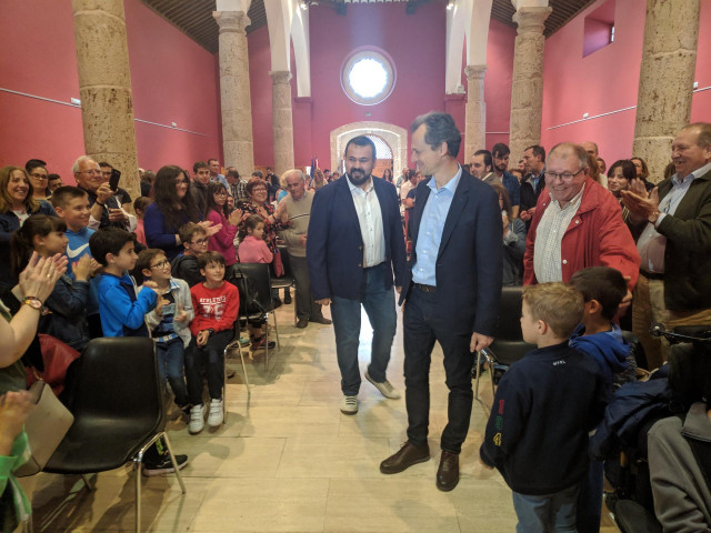 26M.- Pedro Duque: 