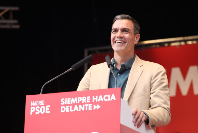 Pedro Sánchez en un mítin en Leganés