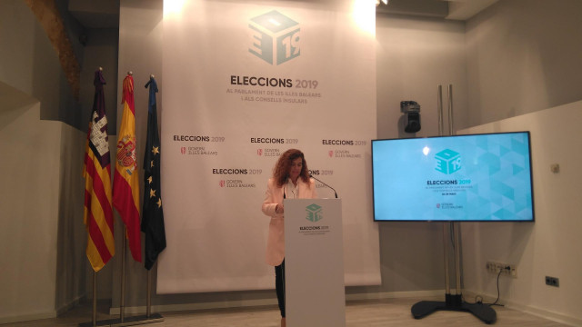La consellera de Presidencia, Pilar Costa, comparece en rueda de prensa.