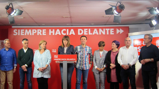 (AM)26M.- Mendia (PSE) Apela A 