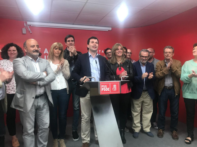 26M.M.- Gonzalo Caballero Celebra Un 