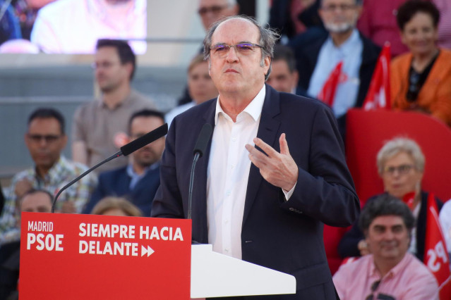 Acto de cierre de campaña del PSOE en el Auditorio Pilar García Peña de Madrid