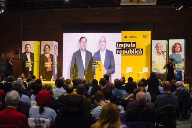 Junqueras y Romeva tras la suspensión: 