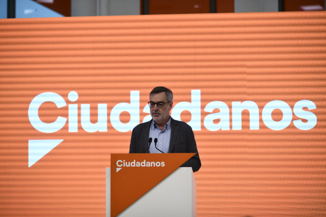 El secretario general de Ciudadanos, José Manuel Villegas, en rueda de prensa tras la primera reunión del Comité Nacional de Negociación de Gobiernos