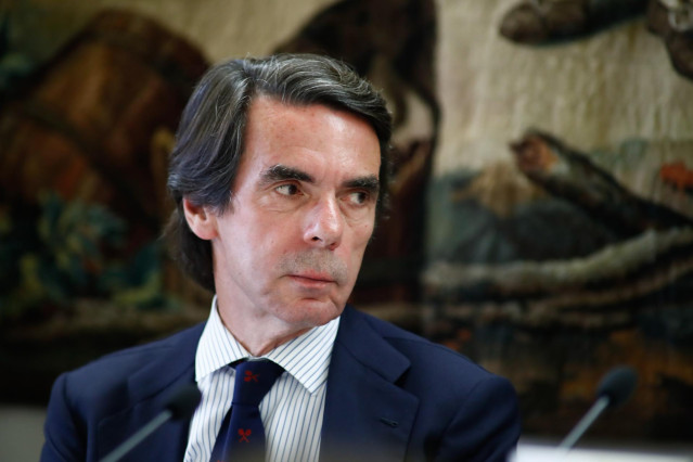 El expresidente del Gobierno y presidente de la Fundación FAES, José María Aznar, participa en la presentación del libro 'La OTAN en el diseño de la política exterior de los gobiernos de UCD. El papel de Javier Rupérez'