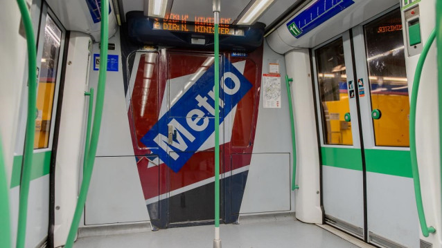Editan una guía en lectura fácil para que personas con discapacidad intelectual viajen en Metro de Madrid