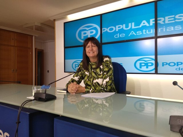 Susana López Ares en rueda de prensa.