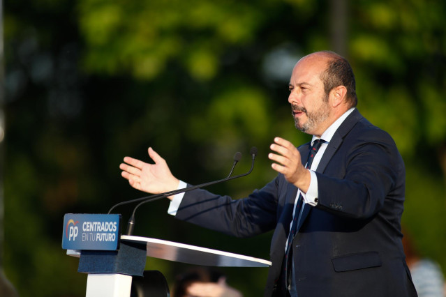 Acto público de los candidatos del PP a las Alcaldías de Torrejón de Ardoz, Alcalá de Henares y Arganda del Rey, en Torrejón de Ardoz en Madrid