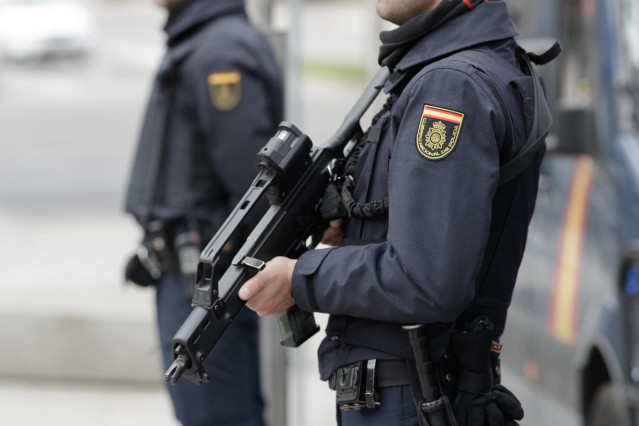 Recursos de Policía Nacional, agente, agentes, policía, policías