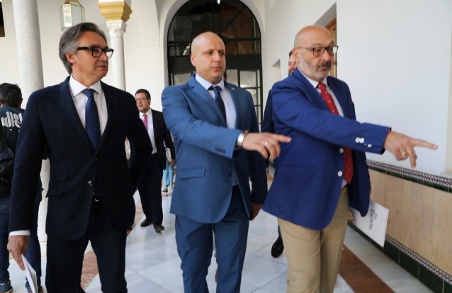 Vox registra su enmienda a la totalidad a los Presupuestos andaluces del Gobierno de PP-A y Cs para este año