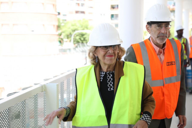 Carmena vincula al PP con la extrema derecha, con la que también identifica a Cs por pactos que 