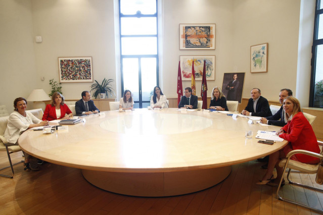Primera reunión de la Junta de Gobierno municipal de Madrid del mandato de José Luis Martínez-Almeida